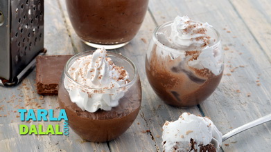 Chocolate Mousse Video, Eggless Chocolate Mousse by Tarla Dalal